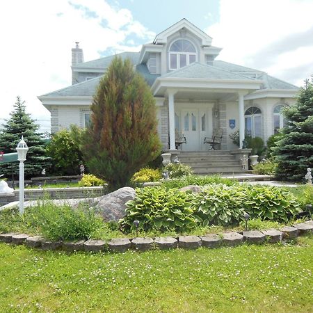 Saint-Prime Gite Du Lac St-Prime المظهر الخارجي الصورة